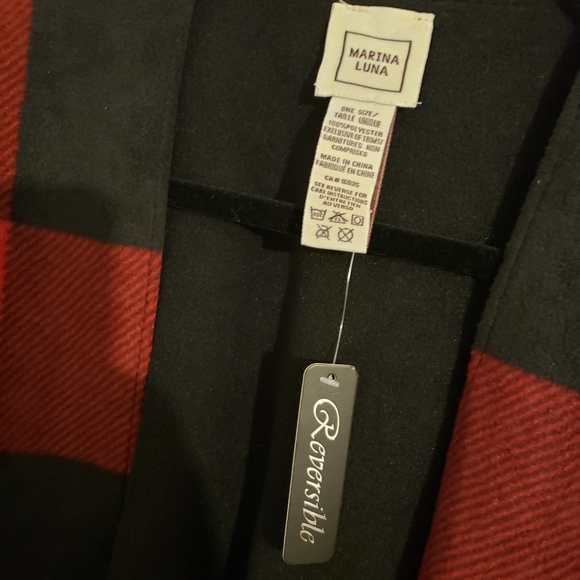 MARINA LUNA Black Reversible Fringe Shawl Poncho - Picture 5 of 5